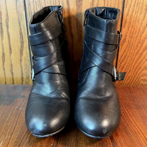 Rebel Bootie women size 6 inside zip buckles - Picture 2 of 9